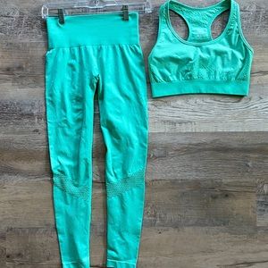 Aqua NVGTN Reveal Seamless Set